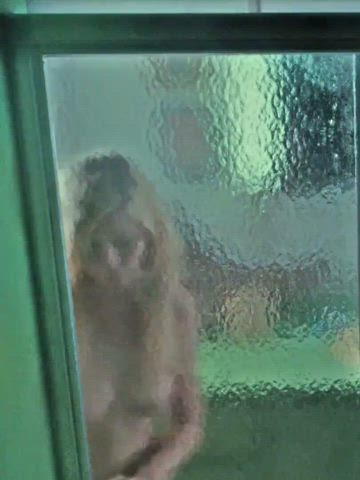 Kirsten Dunst is a beauty : video clip