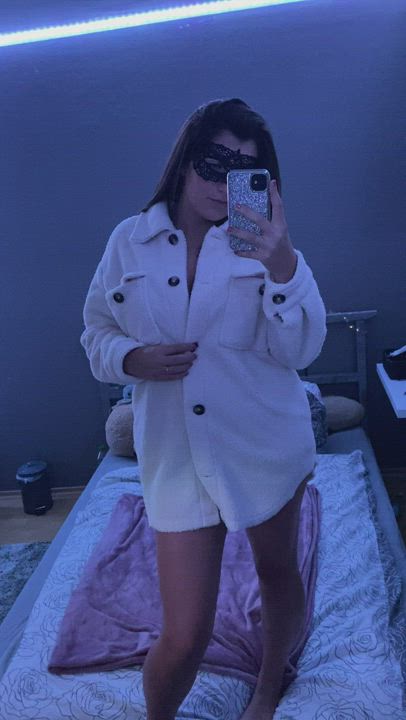 am i in your wild thoughts? : video clip
