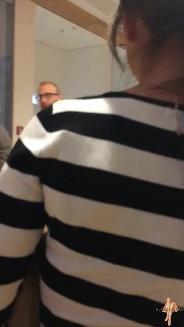 Changing room sex : video clip