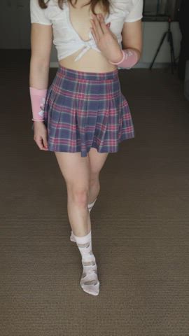 I have a very naughty secret hiding under my little skirt... (OC) : video clip