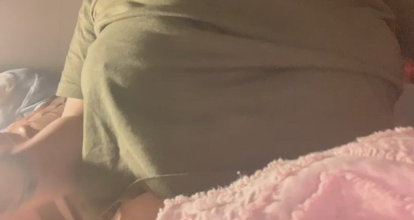 Well hello there! : video clip