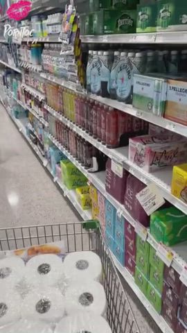 Anyone help me out with a name or sauce? : video clip