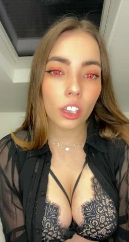 Which are you kissing first - my lips or my puffy tits? : video clip