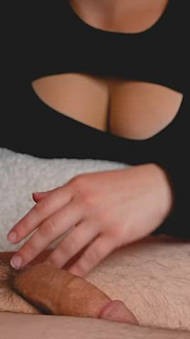 Finishing My BF to Completion After an Oily Handjob 💧🤤 [OC] : video clip