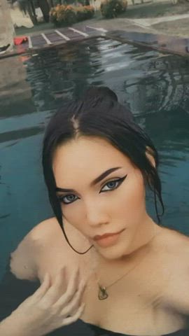 i get horny in the pool too often.. it always ends like in this video haha, I think another girl saw me recording this video haha :) : video clip