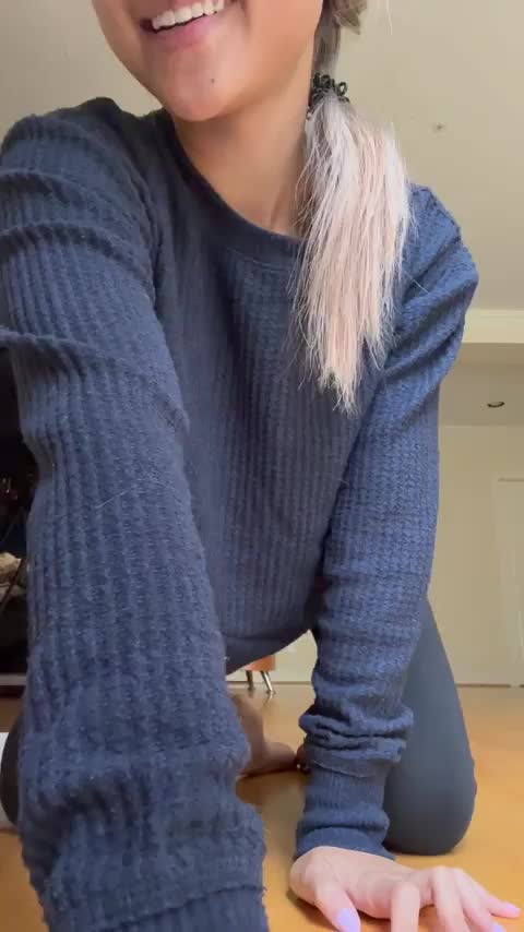 What I do instead of practicing piano properly : video clip