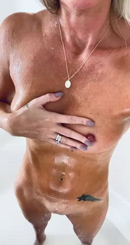 I’m all clean and ready to be dirty again : video clip
