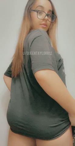 Here is a rare booty post for you, just wait til I reveal what’s underneath my shirt... : video clip