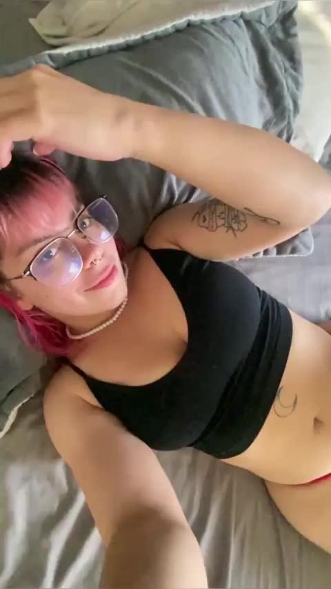 Fat pussy in slow motion only for you daddy : video clip