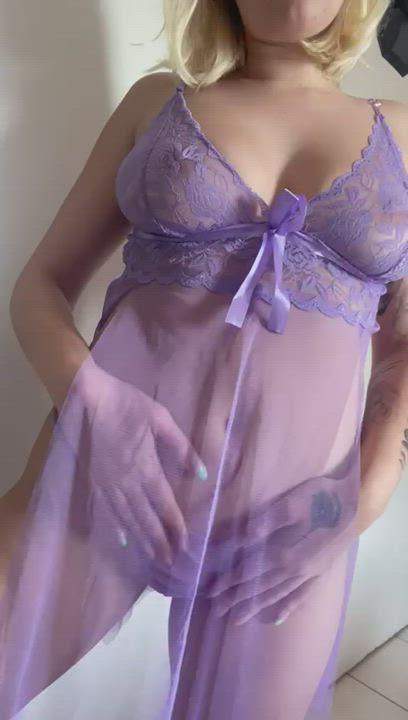 Those tits are not going to suck themselves : video clip