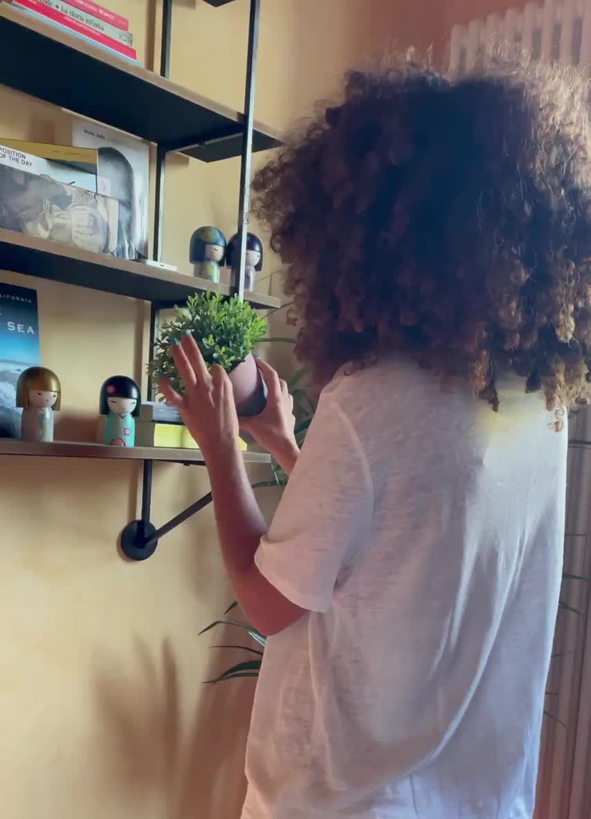 Can I be your sexy young housewife? : video clip