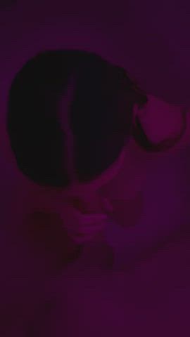 Sucking cock in the shower to start the day : video clip