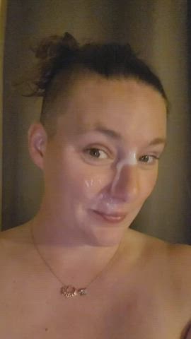 Eating and playing with cum, my favorite!!! : video clip