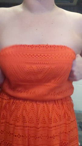 Do milf tits get your attention : video clip