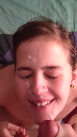 48yo Daddy painting a 19yo’s face : video clip