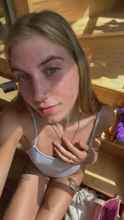 POV: licking this tiny little fit slut’s pussy : video clip
