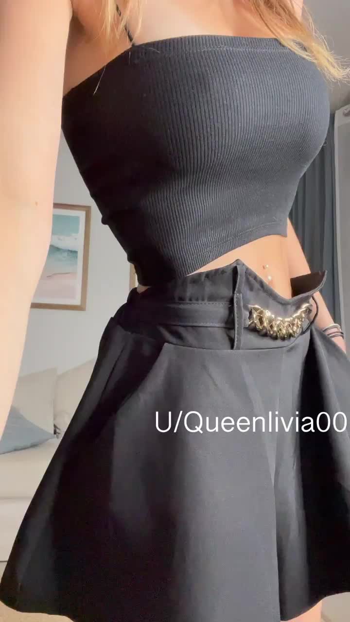 I can’t jump when I wear this top : video clip