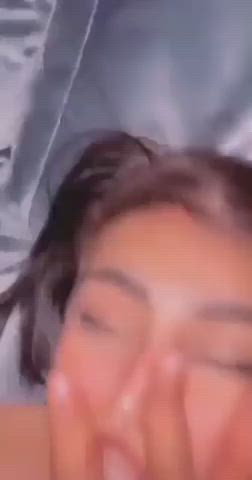 Any idea who’s this? : video clip