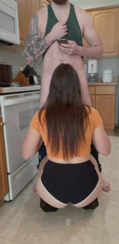 Doing the ponytail challenge : video clip