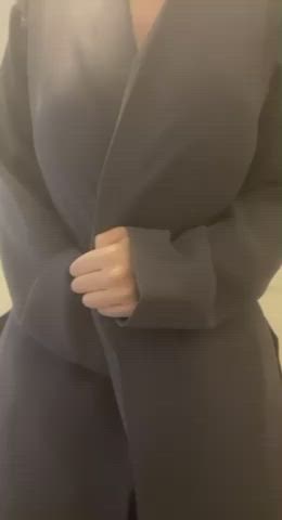 5’1, tiny waist, and some natural DDDs : video clip