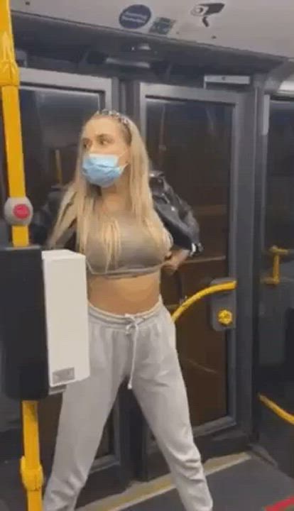 Public Train : video clip