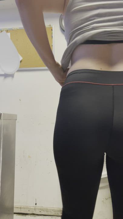 Good Morning Redditors 🥰 enjoy my asshole before I start my workday : video clip