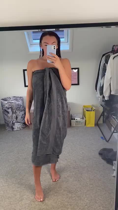 Big towels can hold big secrets 🤫😘 : video clip