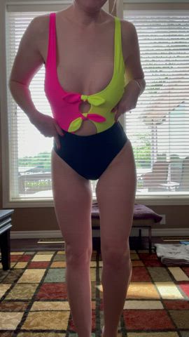 Do you like my new swimsuit? : video clip