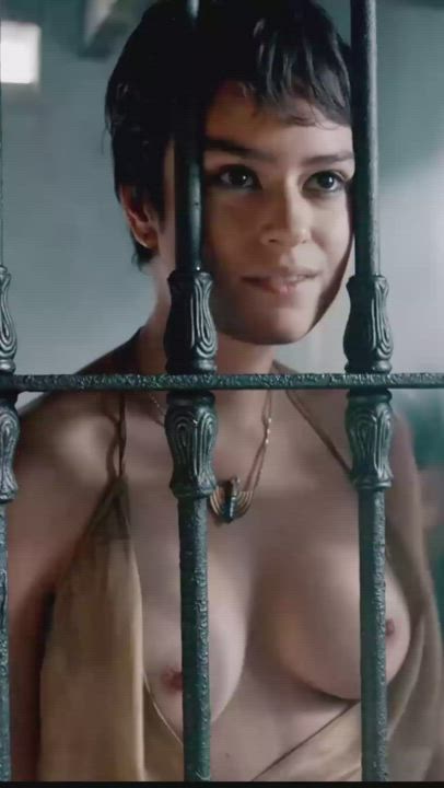 Rosabell Laurenti Sellers : video clip