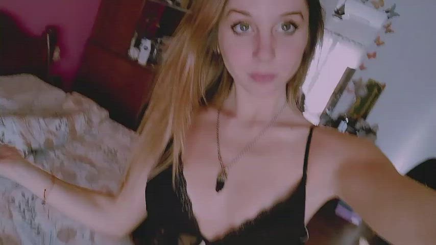Can I be your cute daddys girl : video clip