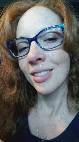 Real cumsluts never waste a drop : video clip