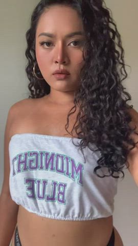 Would you rather cum on my tits or on my ass? : video clip