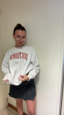 Could you handle me as your roommate : video clip