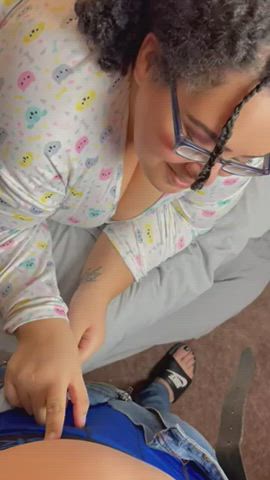 Ready to deepthroat 🥰 : video clip