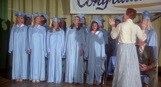 Sandy Johnson, Kristen Baker, & Rikki Marin - Gas Pump Girls : video clip