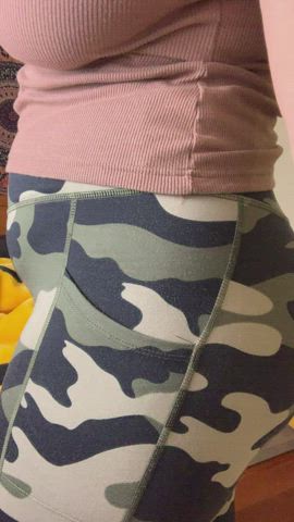 Want to see my ass jiggle? : video clip