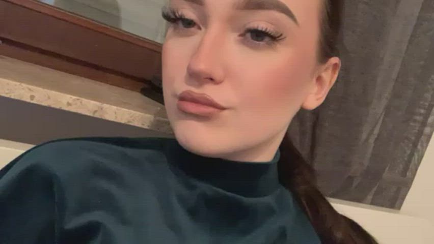 Sneak preview of my tits, for the full view you gotta undress me yourself :P : video clip