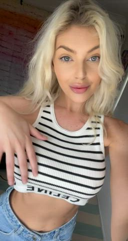 Felt cute, decided to show off my tits : video clip