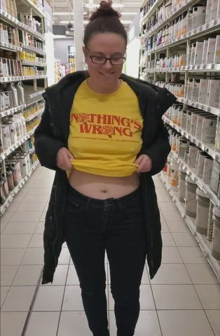 Just running some errands [GIF] : video clip