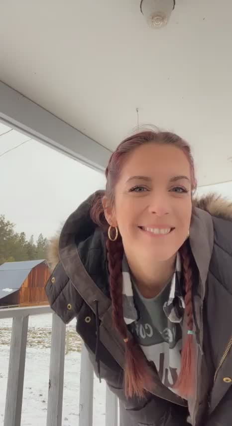 Meet me in the barn : video clip