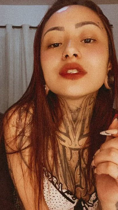 [19F] In a 1-100 Scale. How fuckable am I? : video clip