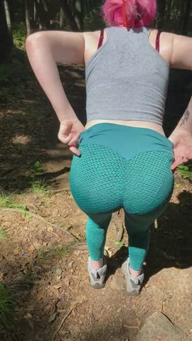 Do you like pale assholes in the sun? : video clip