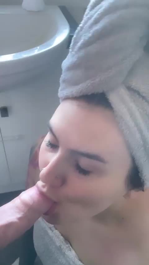 Goon mommy told me I was in for a nice surprise today after work : video clip