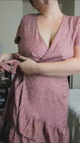 Dare me to go grocery shopping like this? : video clip