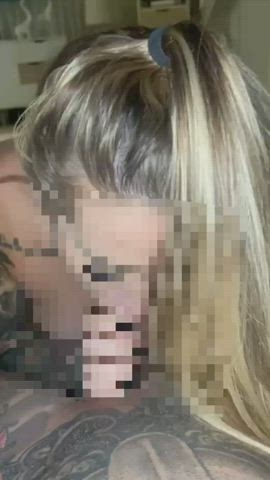 Met my tinder date at a bar, and 25 minutes later he was spread on his back on our marital bed, while cucky listened outside. 😈🍆 : video clip