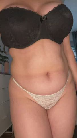 let’s just hope that my big ass can make up for my chubby tummy : video clip
