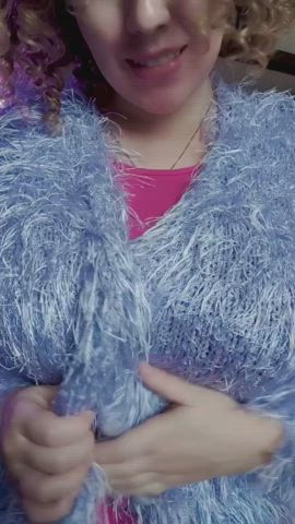 Undressing for you to make your day special! : video clip