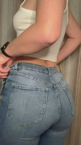 I wanna let one lucky Redditor cum on my ass multiple times Spank my bootie if you’re sorting by new : video clip