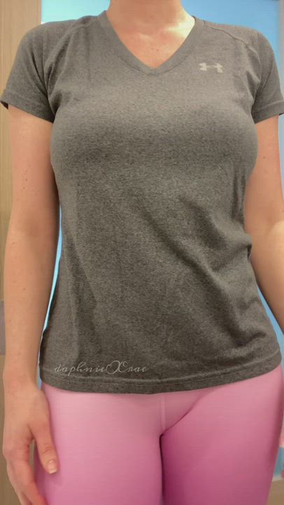 The sports bra strikes again! : video clip
