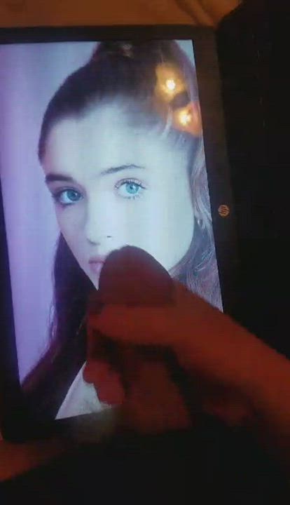 ——-NEW HERTSGIRLS SUB REDDIT ——— my bud jerkin his big hard cock 2 Natalia Dyer - and hot cum tribute - If u want 2 b fed celebs and porn and show off jerkin over them on a second screen - public or private sessions - add hertsgirls on k1k - second s : video clip
